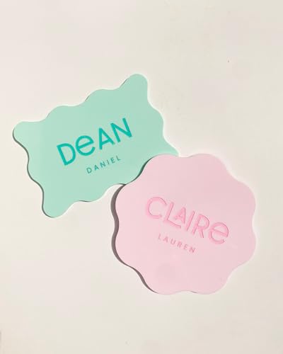 Modern Baby Name Sign Wavy Circle Green