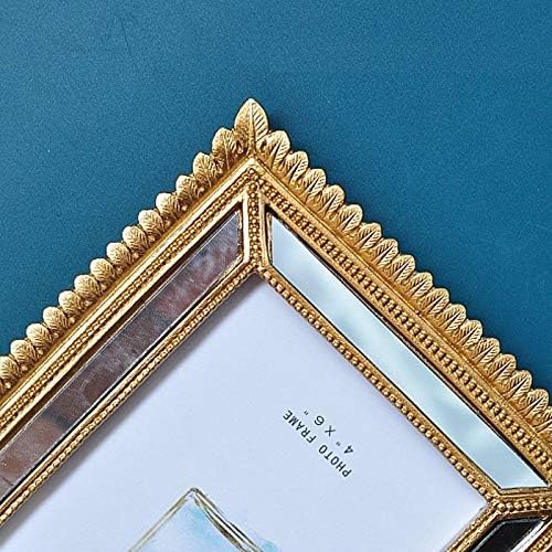 Retro Resin Photo Frame - Perfect Wedding Gift