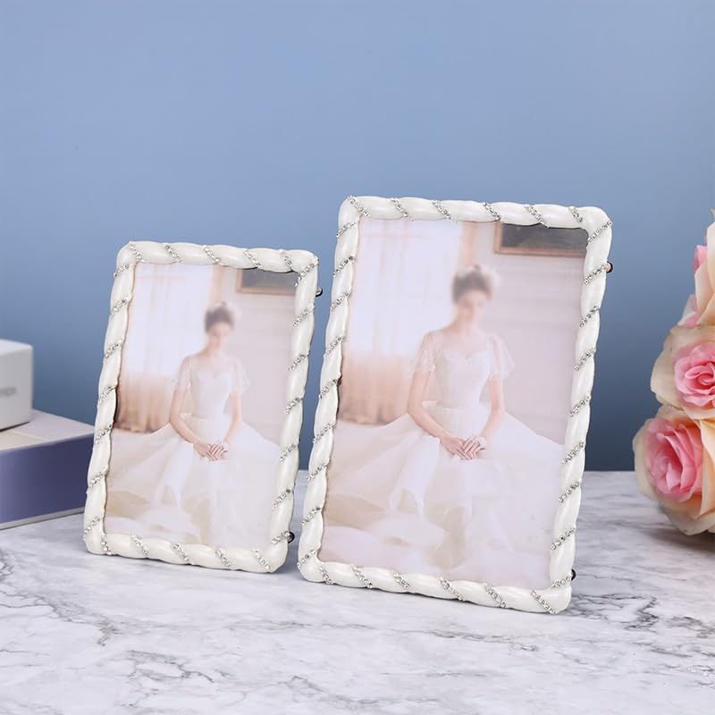 STBTOO European Metal Photo Frame Pendulum Table