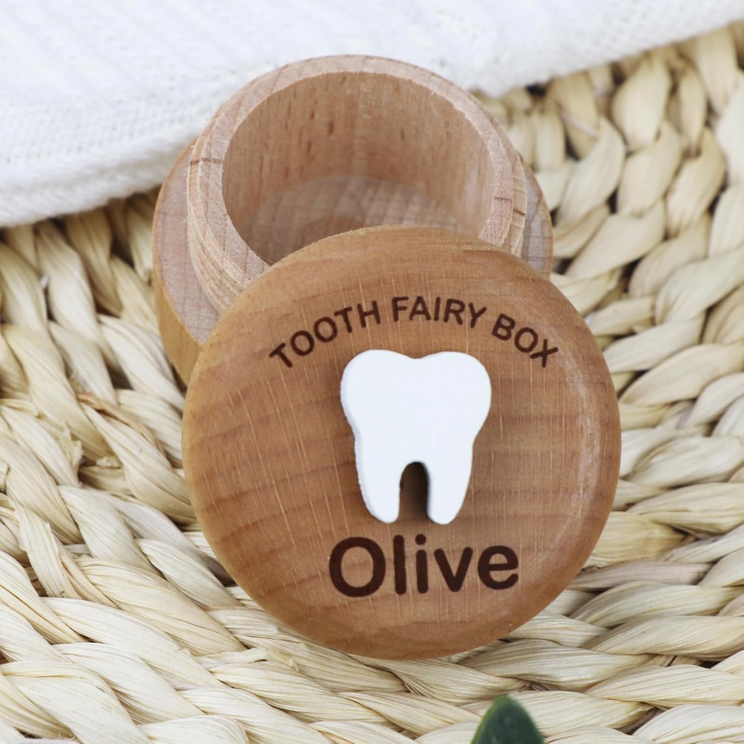 Thootyriaf Wooden Tooth Fairy Box with Engraved Name 1