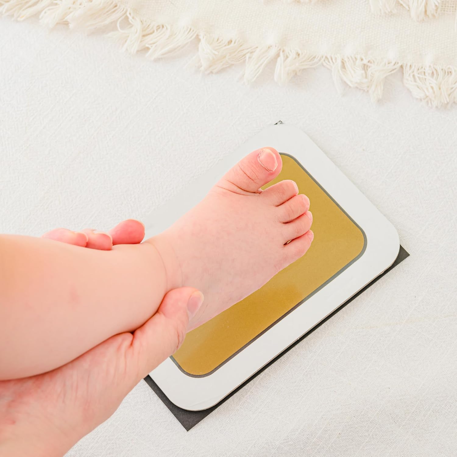 Calculs Baby Keepsake Frame with Ink Pad - Gold Floating Picture Frame for Babys First Year