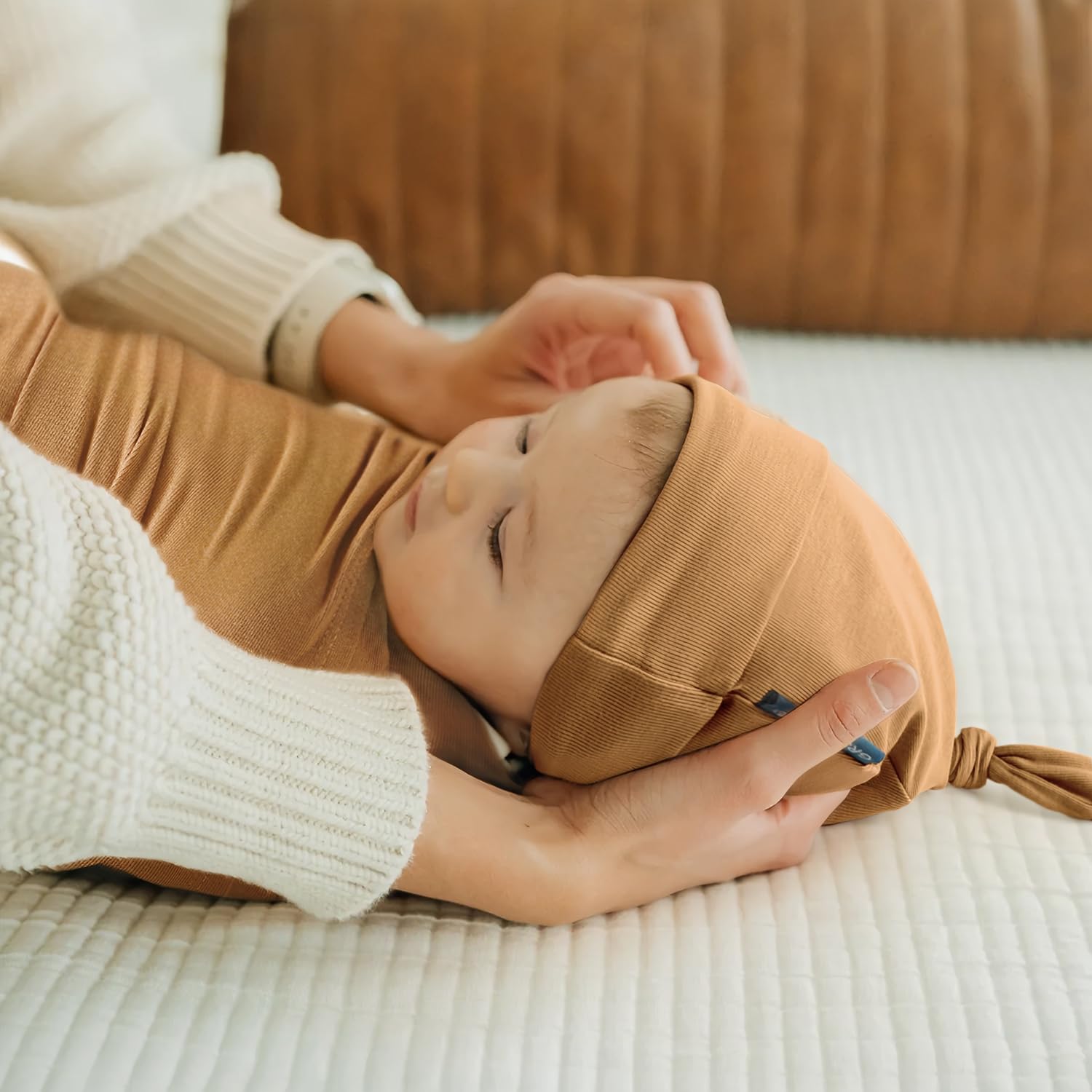 GRSSDER Newborn Swaddle Blanket Set 33x44 with Headband and Beanie