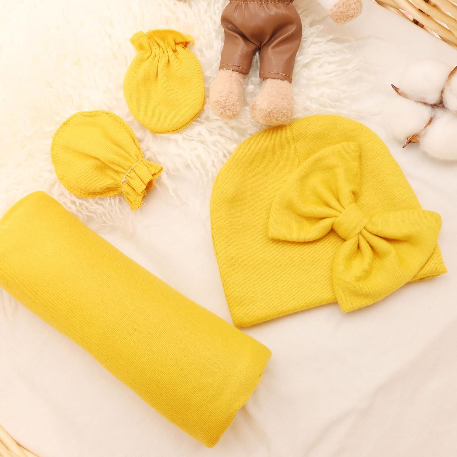 AQOKKA Newborn Swaddle Blanket with Bow Hat Mittens Wooden Card Set 1