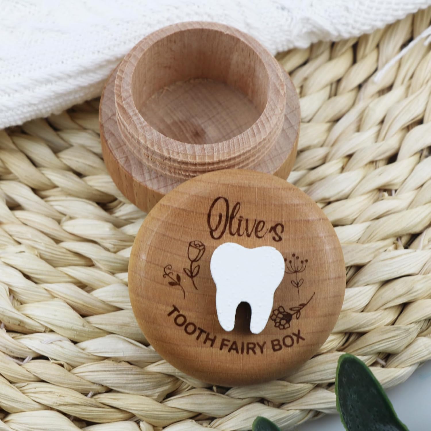 Thootyriaf Wooden Tooth Fairy Box with Engraved Name 1