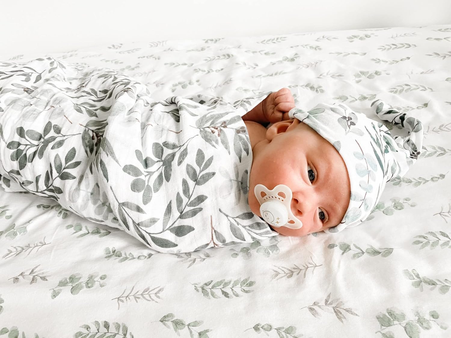 Miaoberry Organic Muslin Swaddle Blanket with Free Hat and Wooden Sign