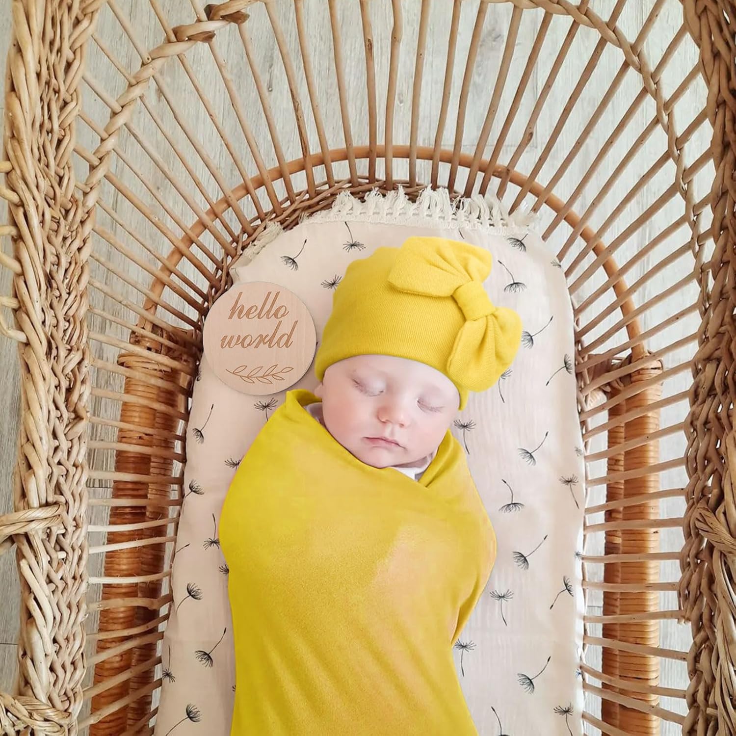 AQOKKA Newborn Swaddle Blanket with Bow Hat Mittens Wooden Card Set 1