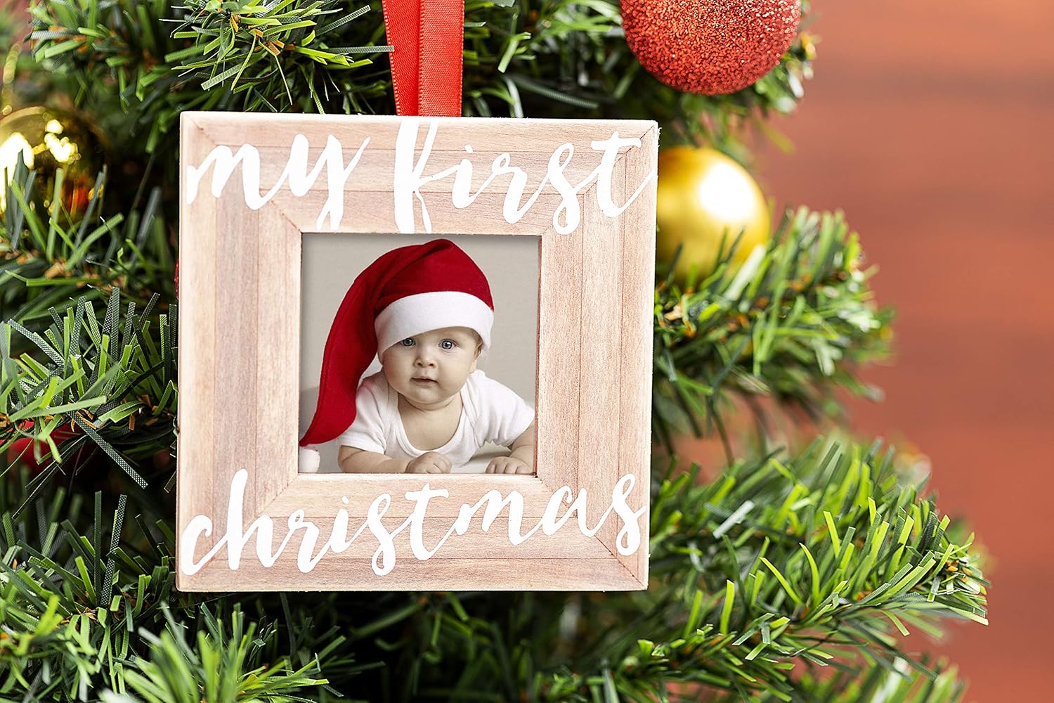 Pearhead Babys First Christmas Wooden Ornament Frame